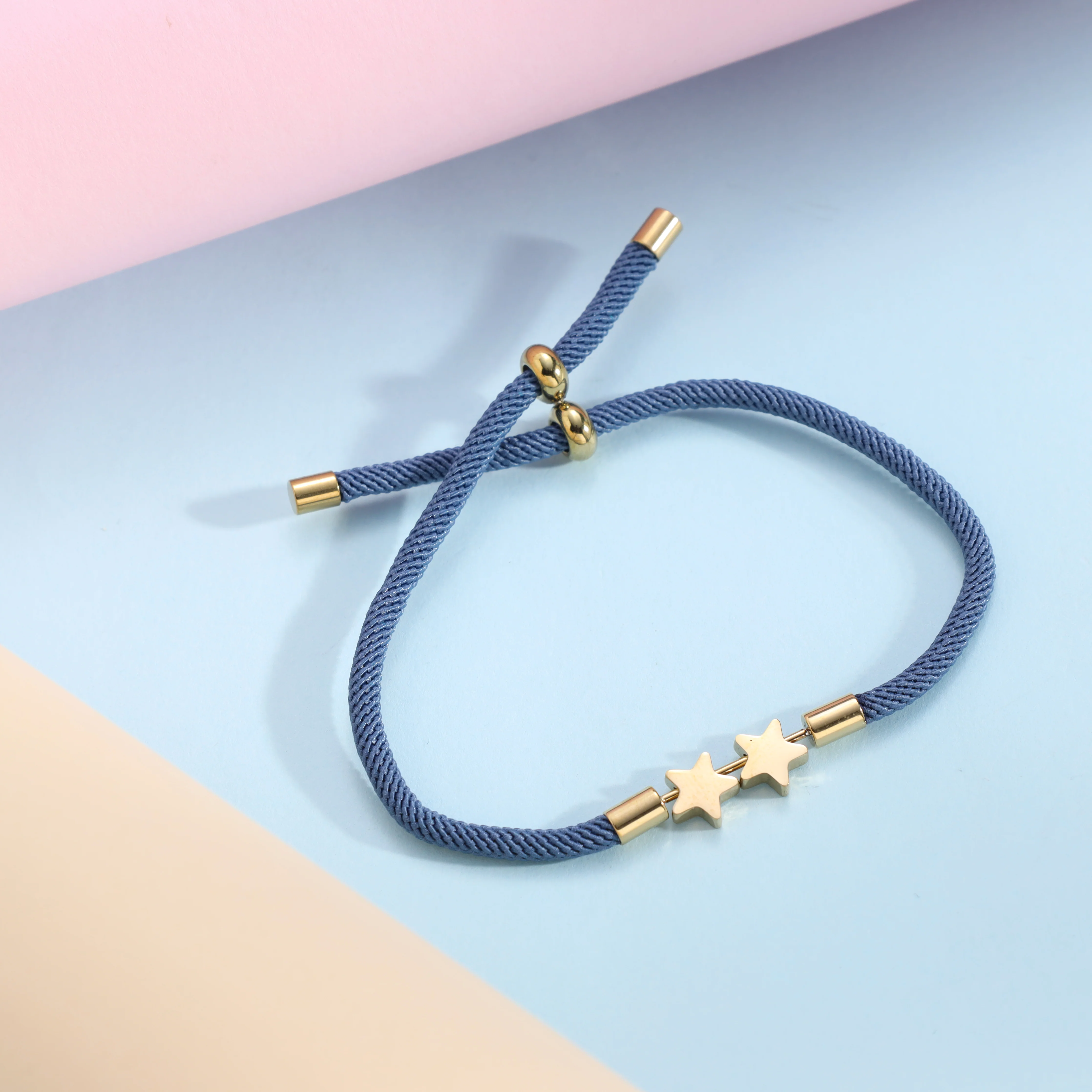 Damen Armband mit Stern aus Edelstahl - Vergoldet - Image 2