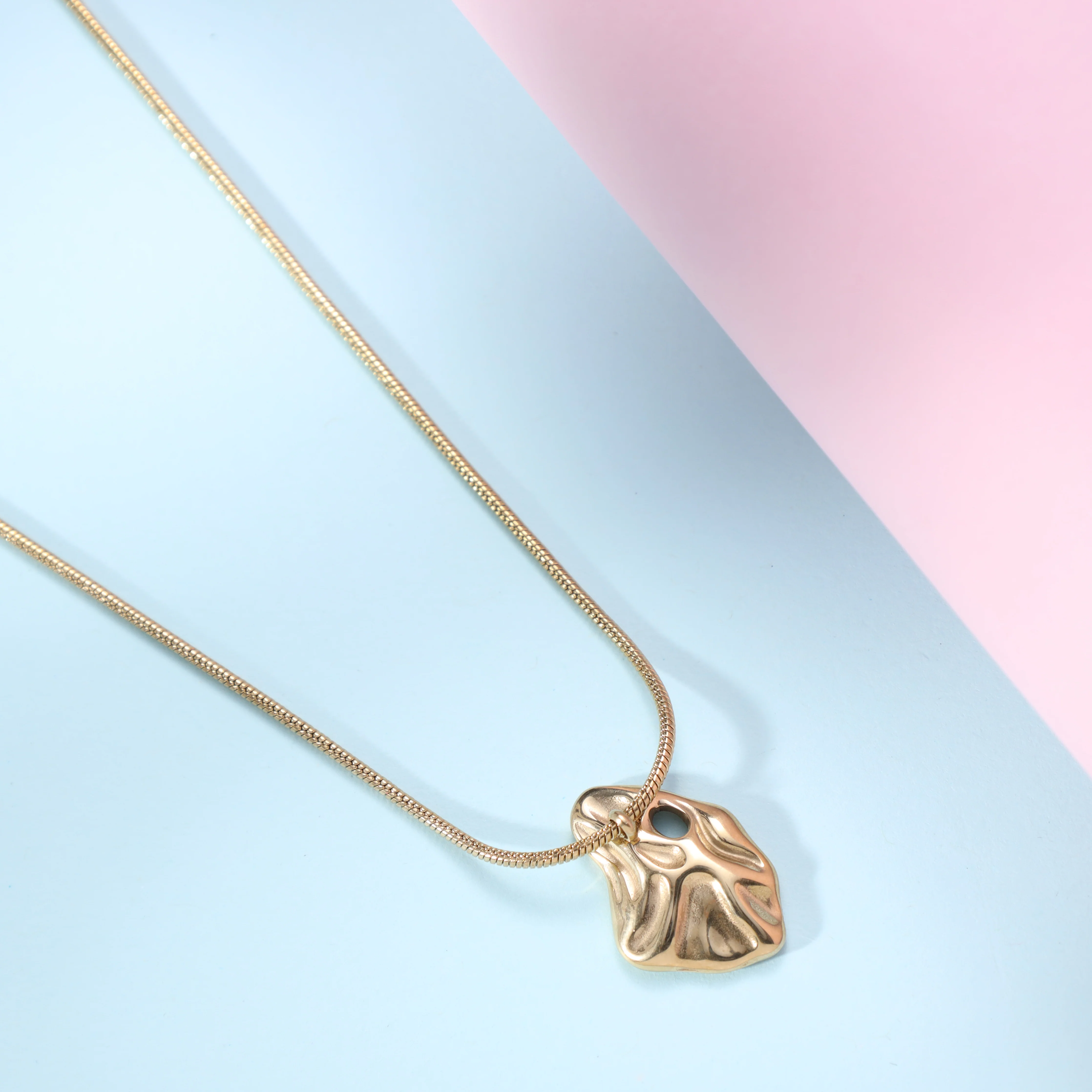 Damen Schlangenkette mit Anhänger aus Edelstahl - Vergoldet - Image 2