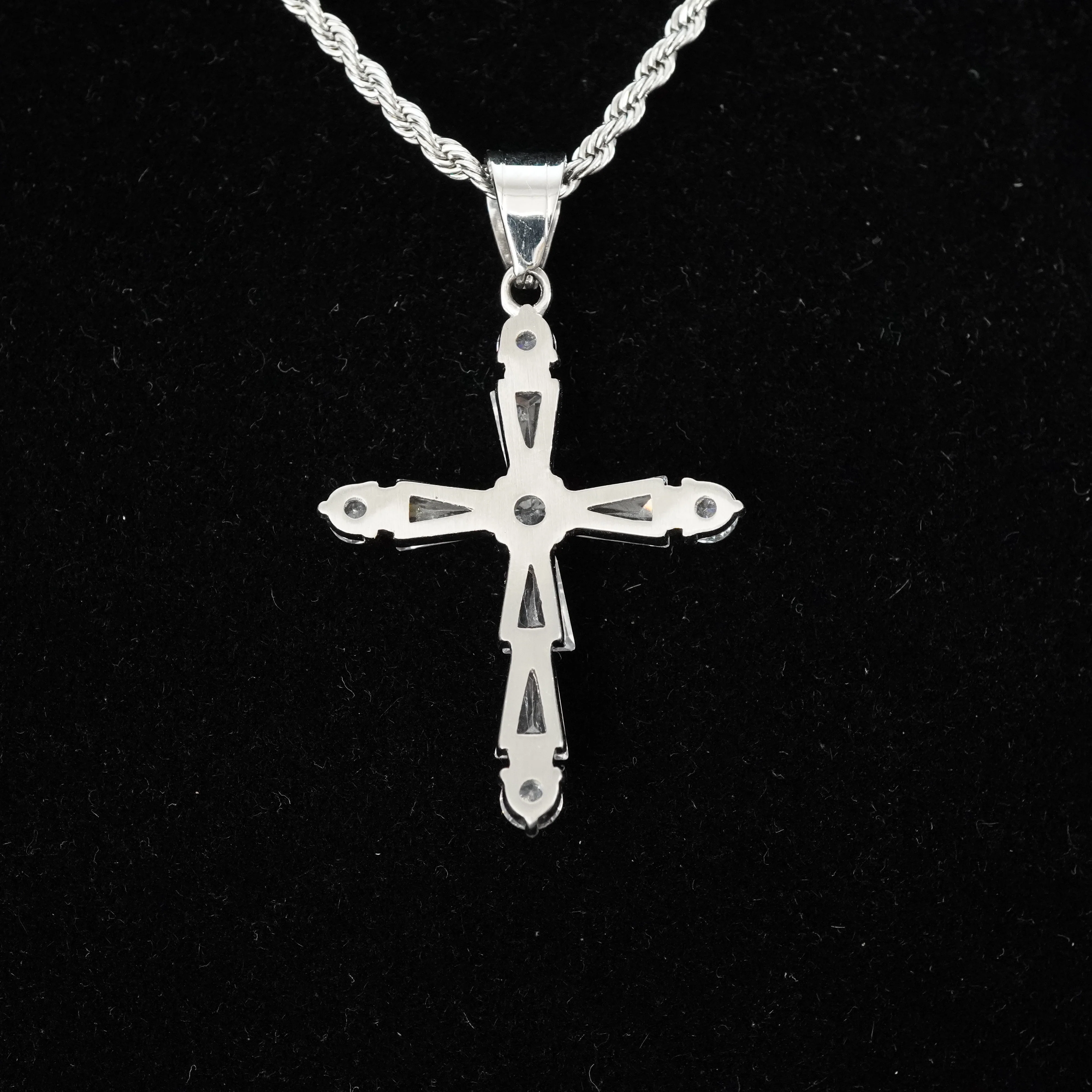 Kreuz Anhänger Iced Out Stil aus Edelstahl - Image 4