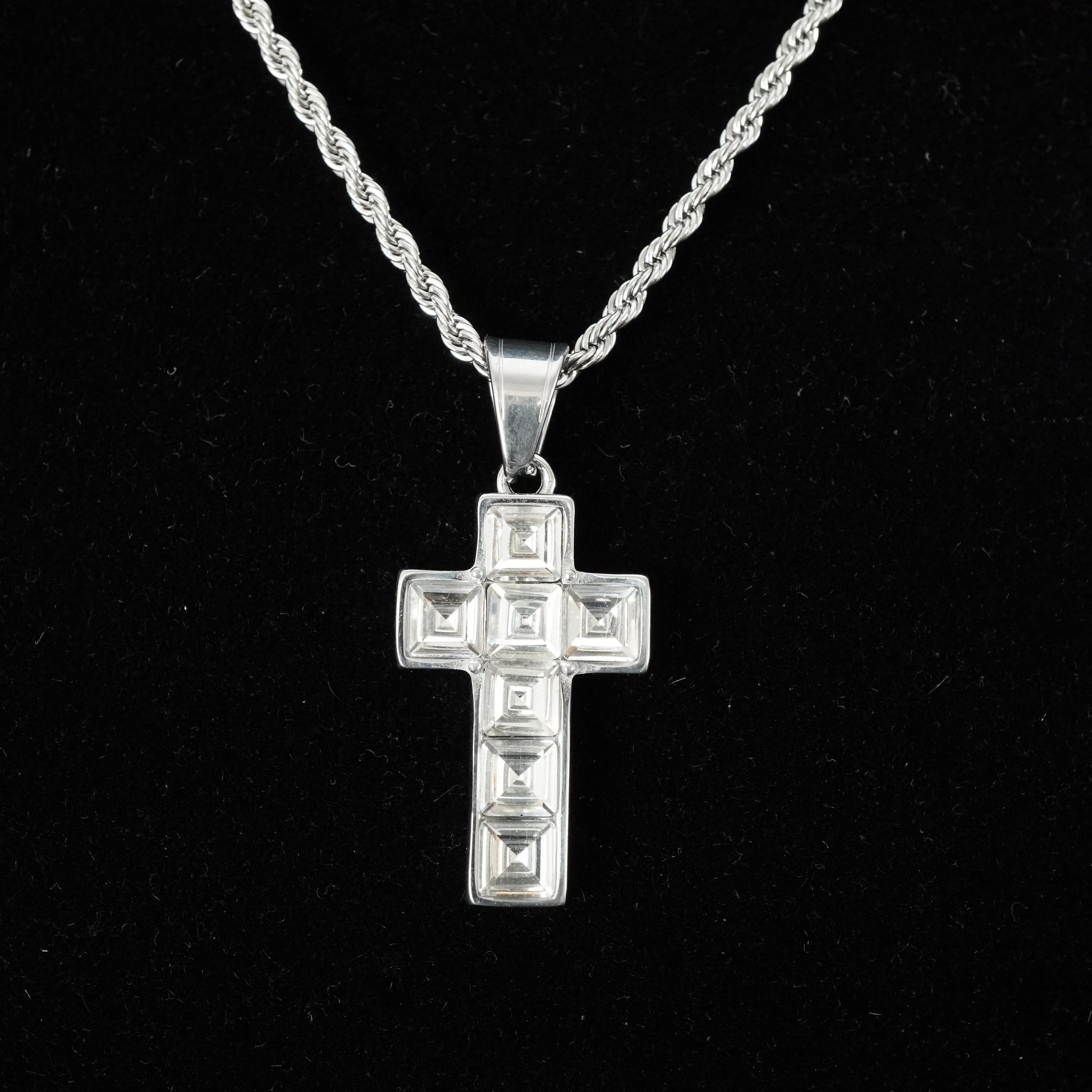 Kreuz Anhänger Iced Out Stil aus Edelstahl - Image 3