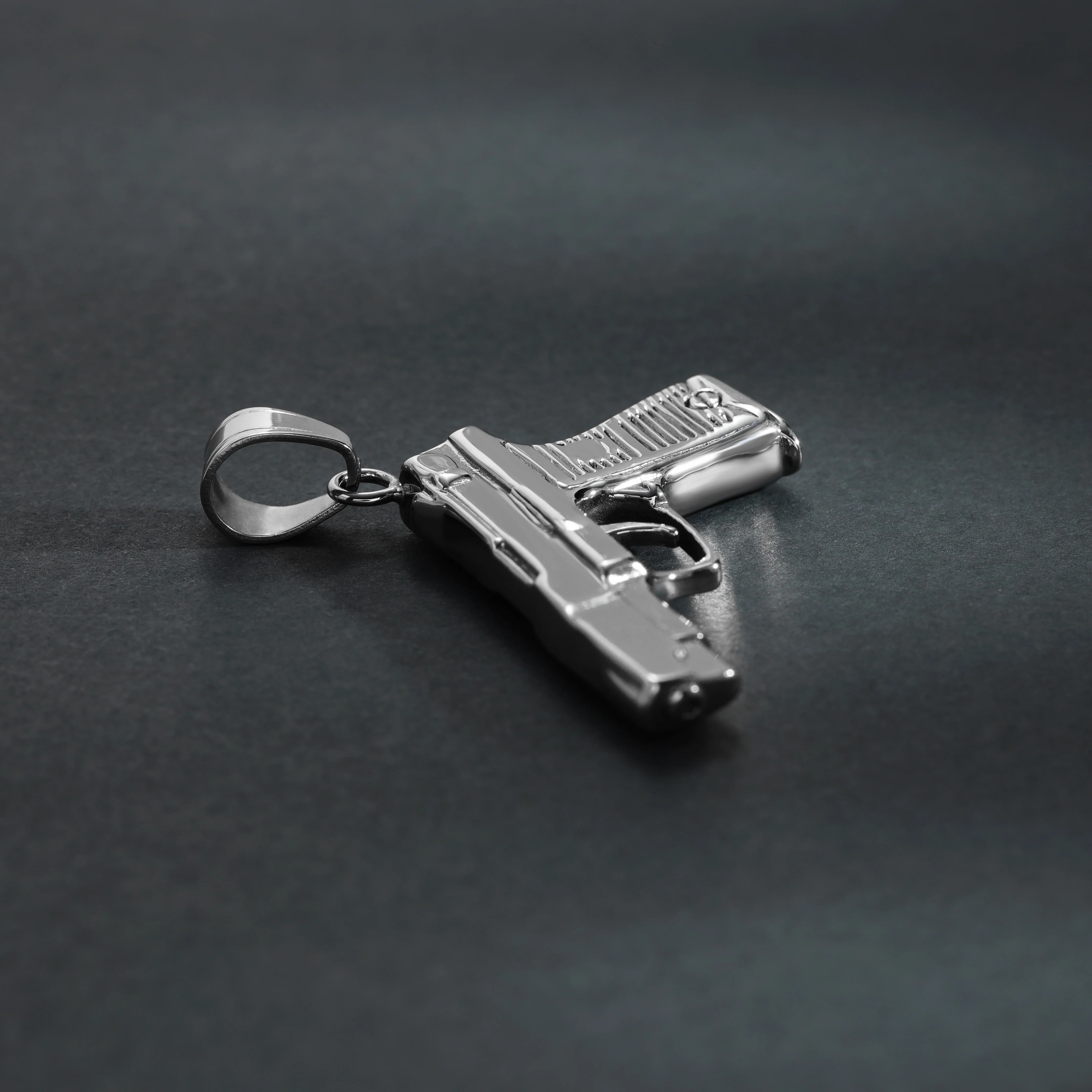 Verschiedene Anhänger aus Edelstahl Iced Out Stil Löwe / Boxhandschuh / Löwe / AK47 / Pistole - Image 15